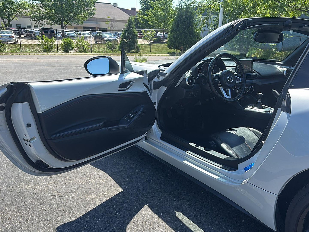mazda mx-5 miata rf 2017 JM1NDAM7XH0106068 image mazda mx-5 miata rf 2017 JM1NDAM7XH0106068 image
